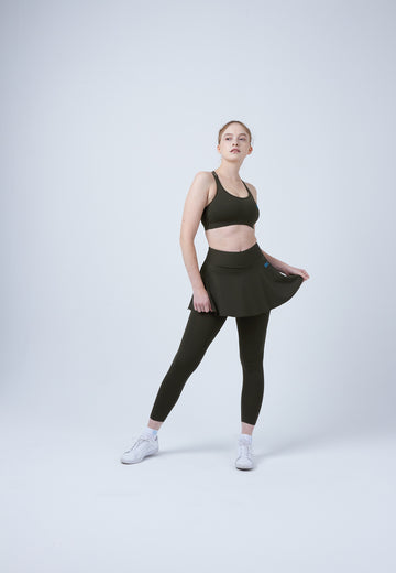 Mädchen & Damen und Gender Advantage 2-in-1 Tennisrock mit Leggings / Skapri mit Ballhalter, khaki von SPORTKIND